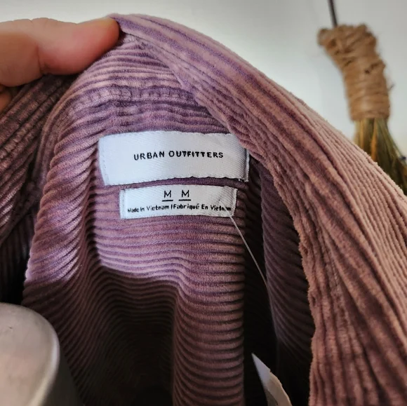NWT Urban Outfitters BDG Lilac Jumbo Corduroy Shirt - Picture 7 of 8